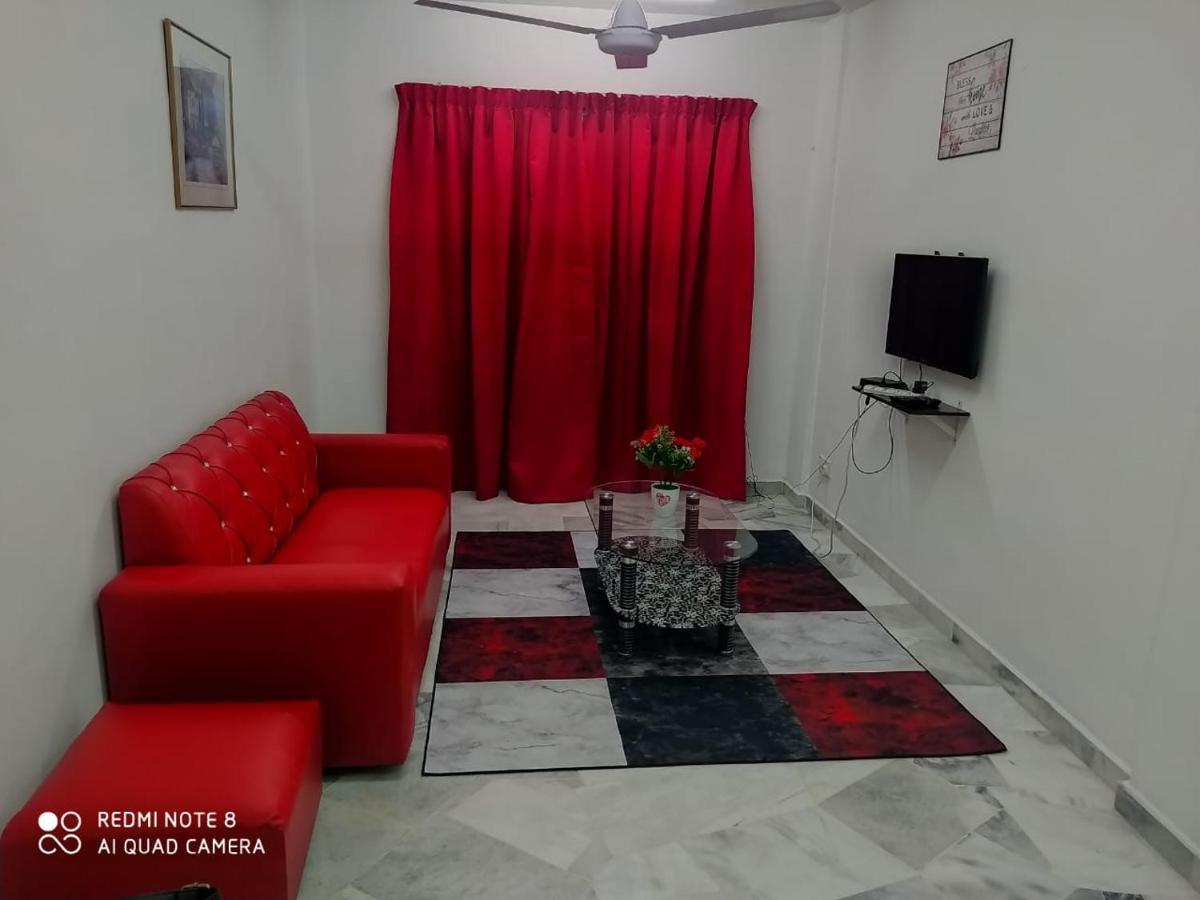 Pd Laguna Homestay Red Port Dickson Exterior photo